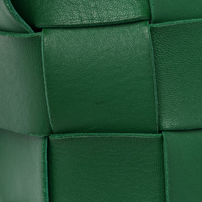 Bottega Veneta Lambskin Maxi Intrecciato Cassette Messenger Racing Green 24 of 28