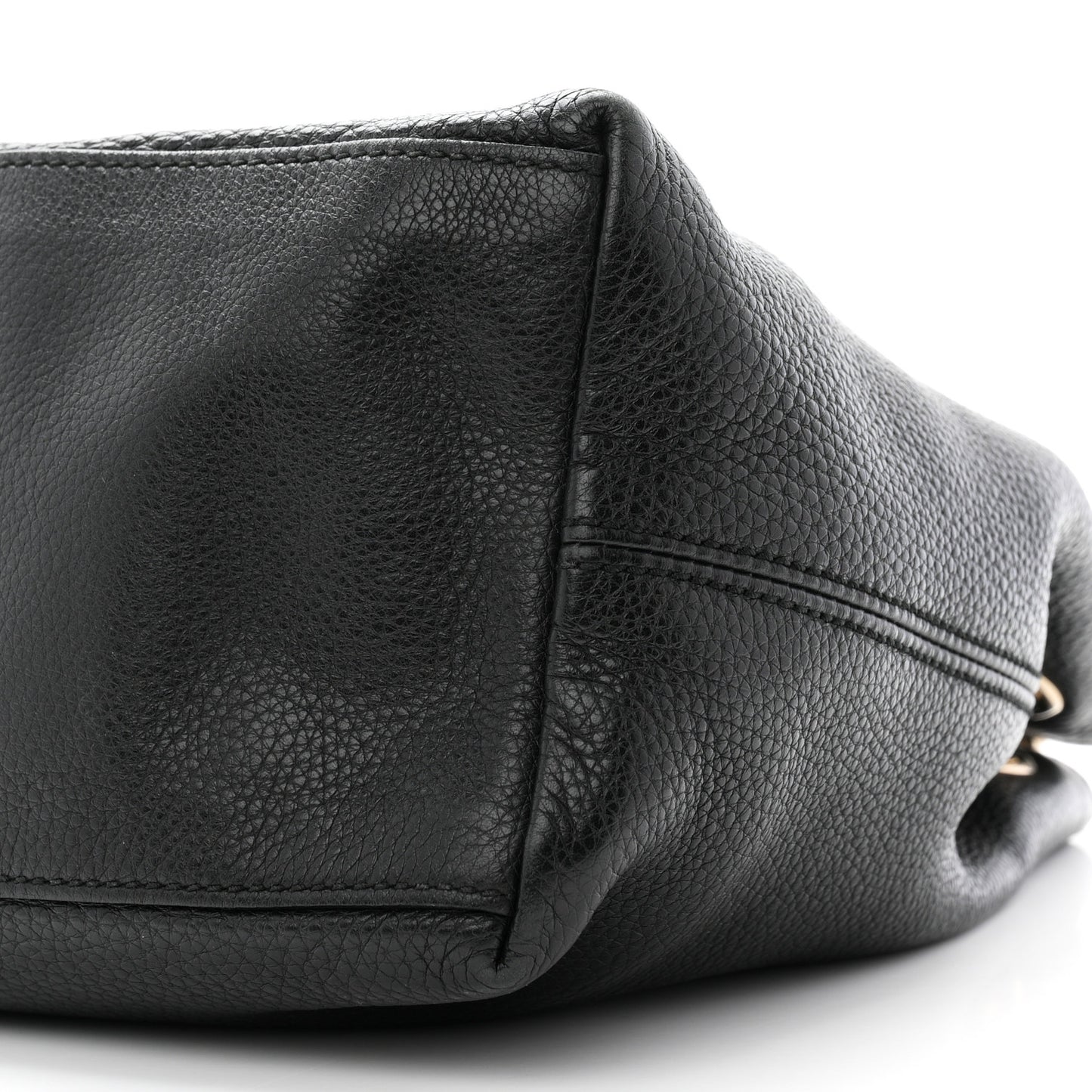 Pebbled Calfskin Medium Soho Chain Shoulder Bag Black
