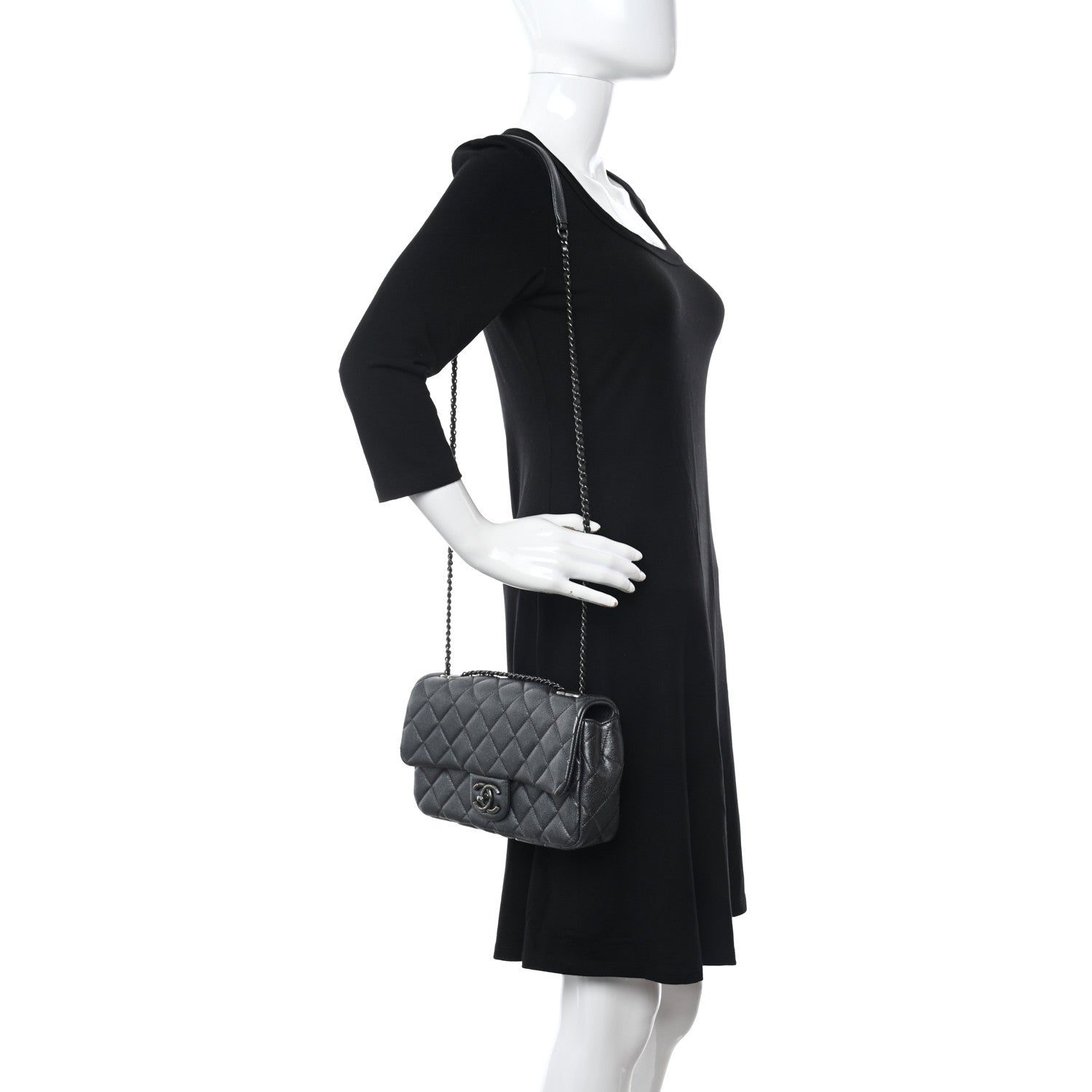 Chanel Metallic Calfskin Quilted Medium CC Eyelet Flap Dark Silver 2 of 11