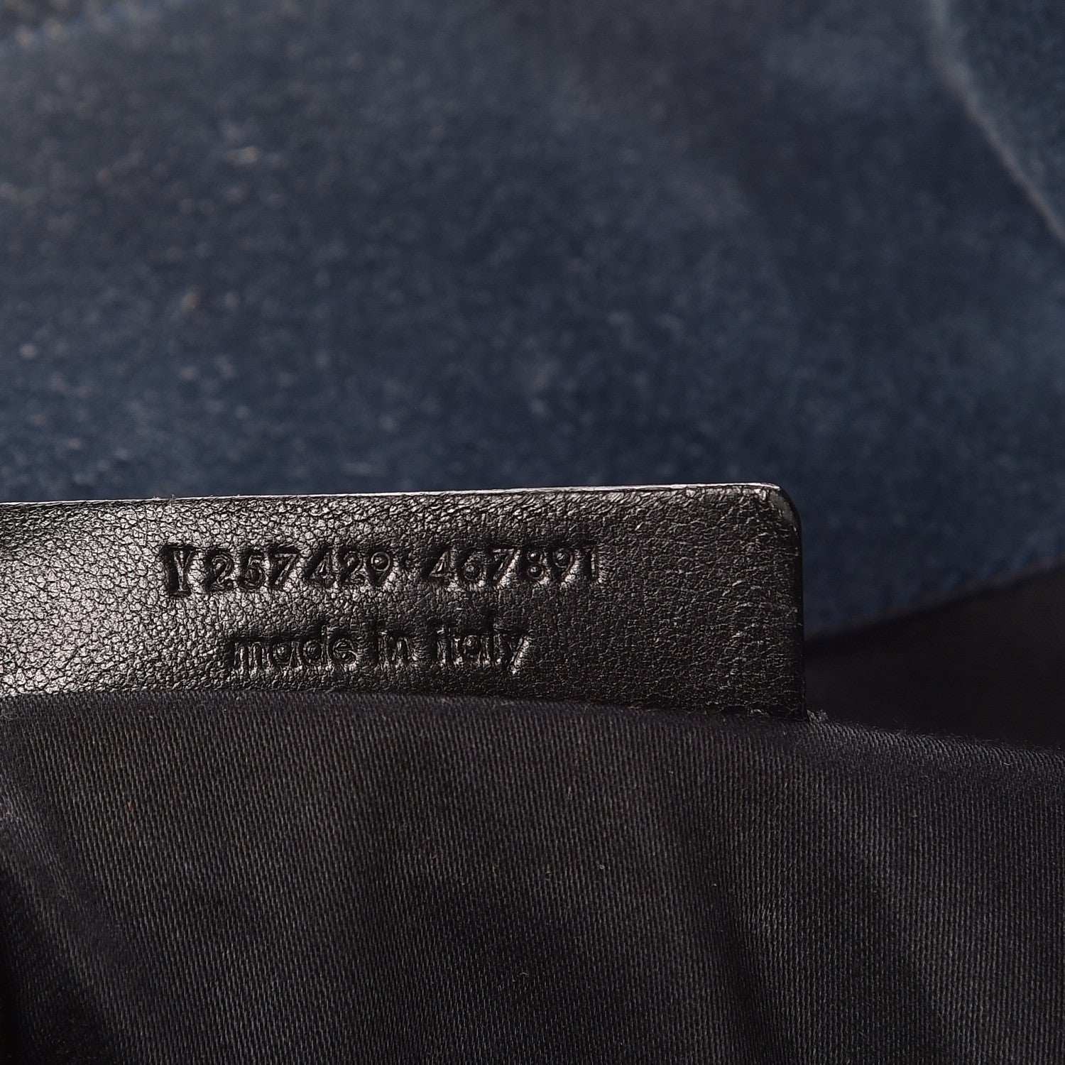 Saint Laurent Patent Medium Downtown Blue 7 of 12