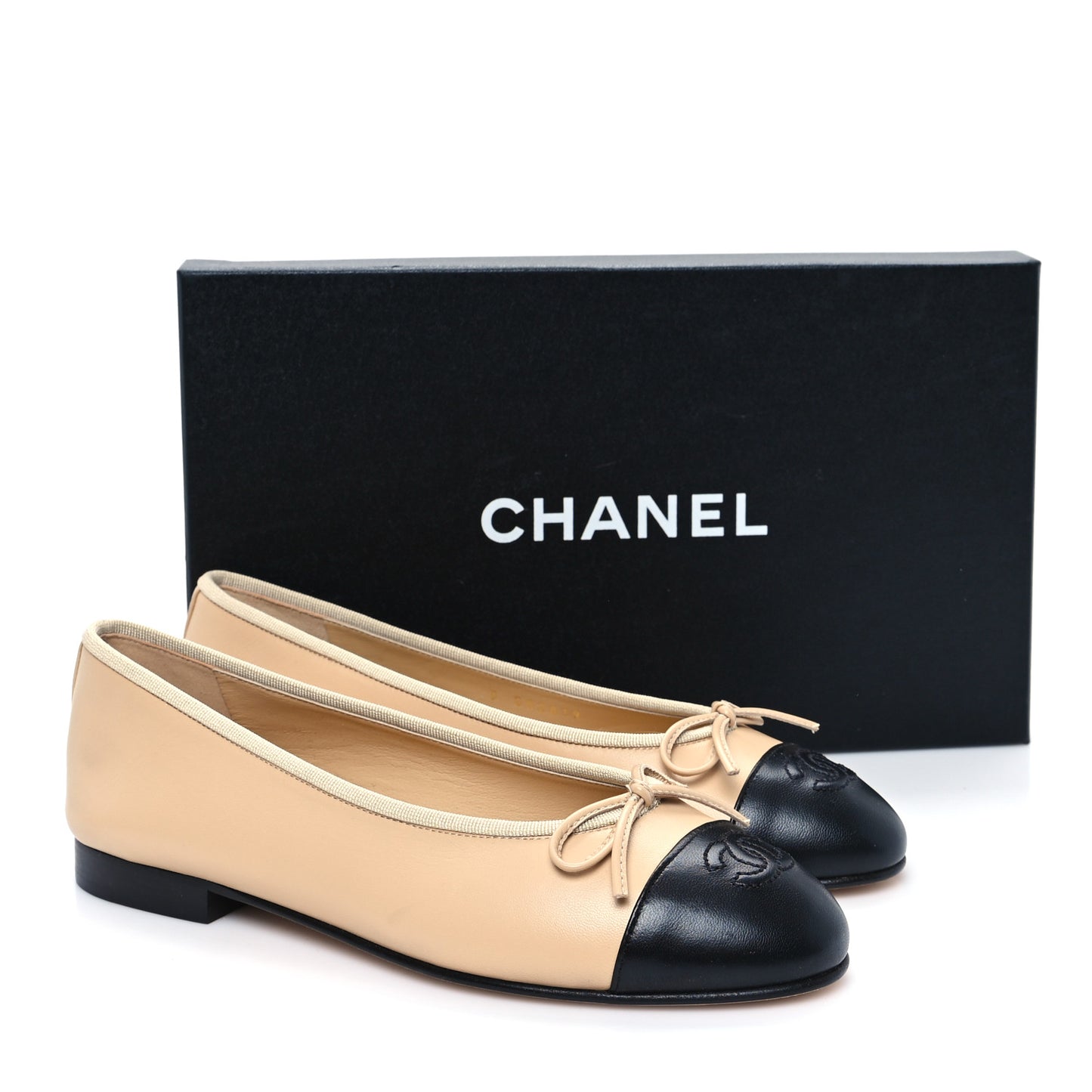 Lambskin Cap Toe CC Ballerina Flats 37 Beige Black