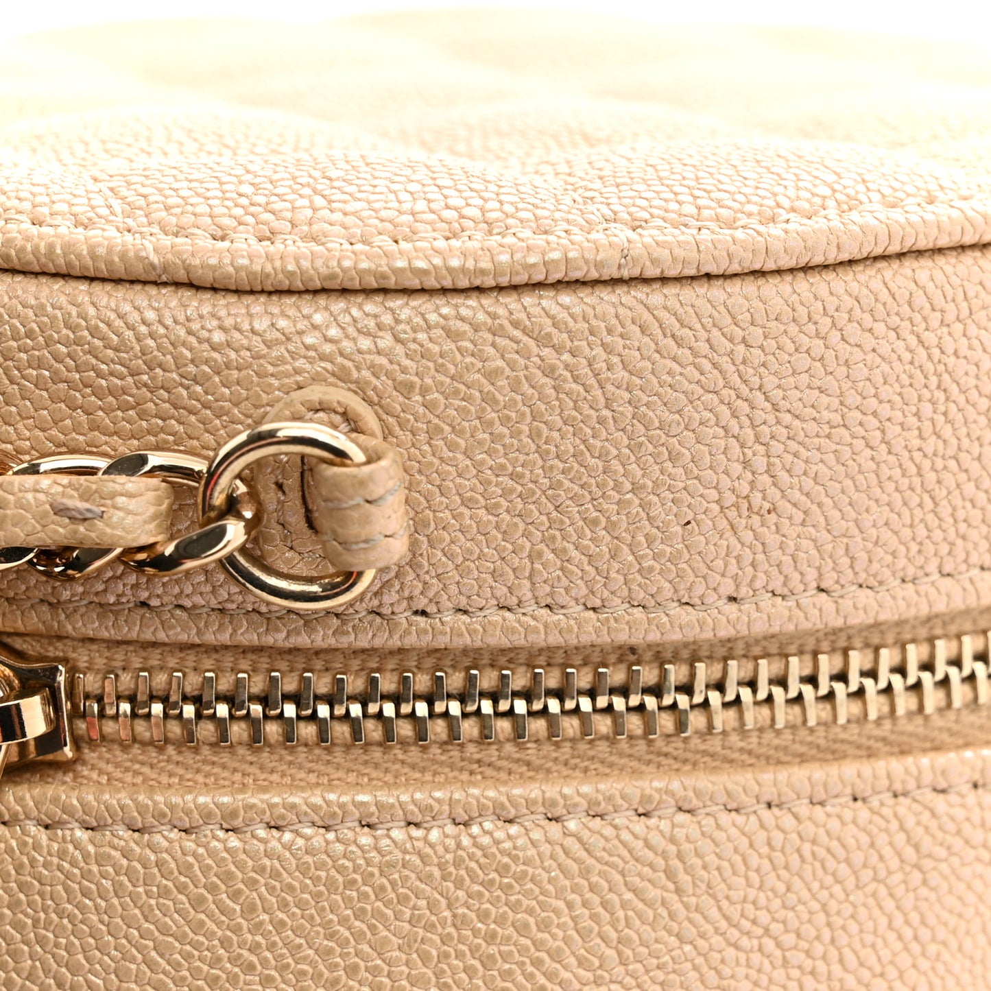 Iridescent Caviar Quilted Round Clutch With Chain Beige
