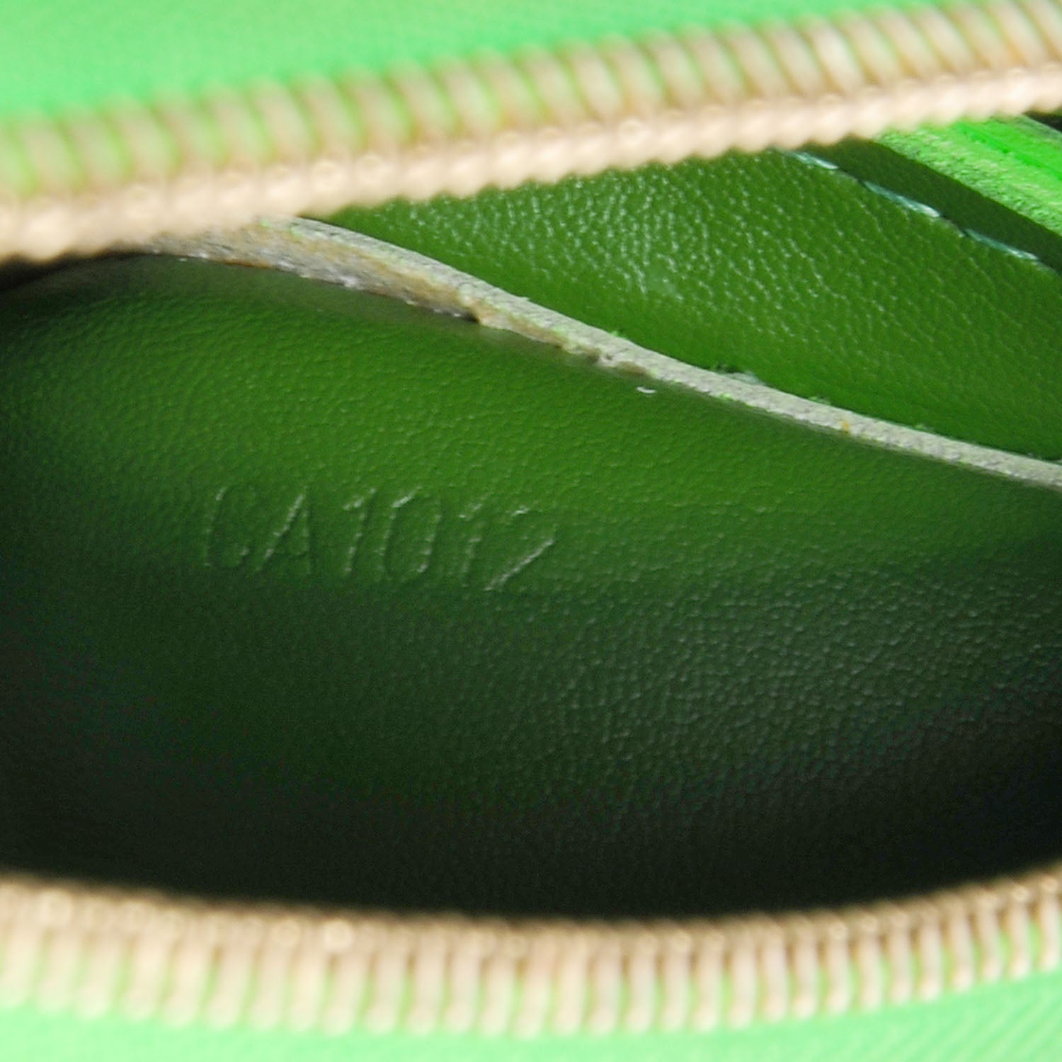 Louis Vuitton Patent Fluo Lexington with Chain Strap Green 7 of 7
