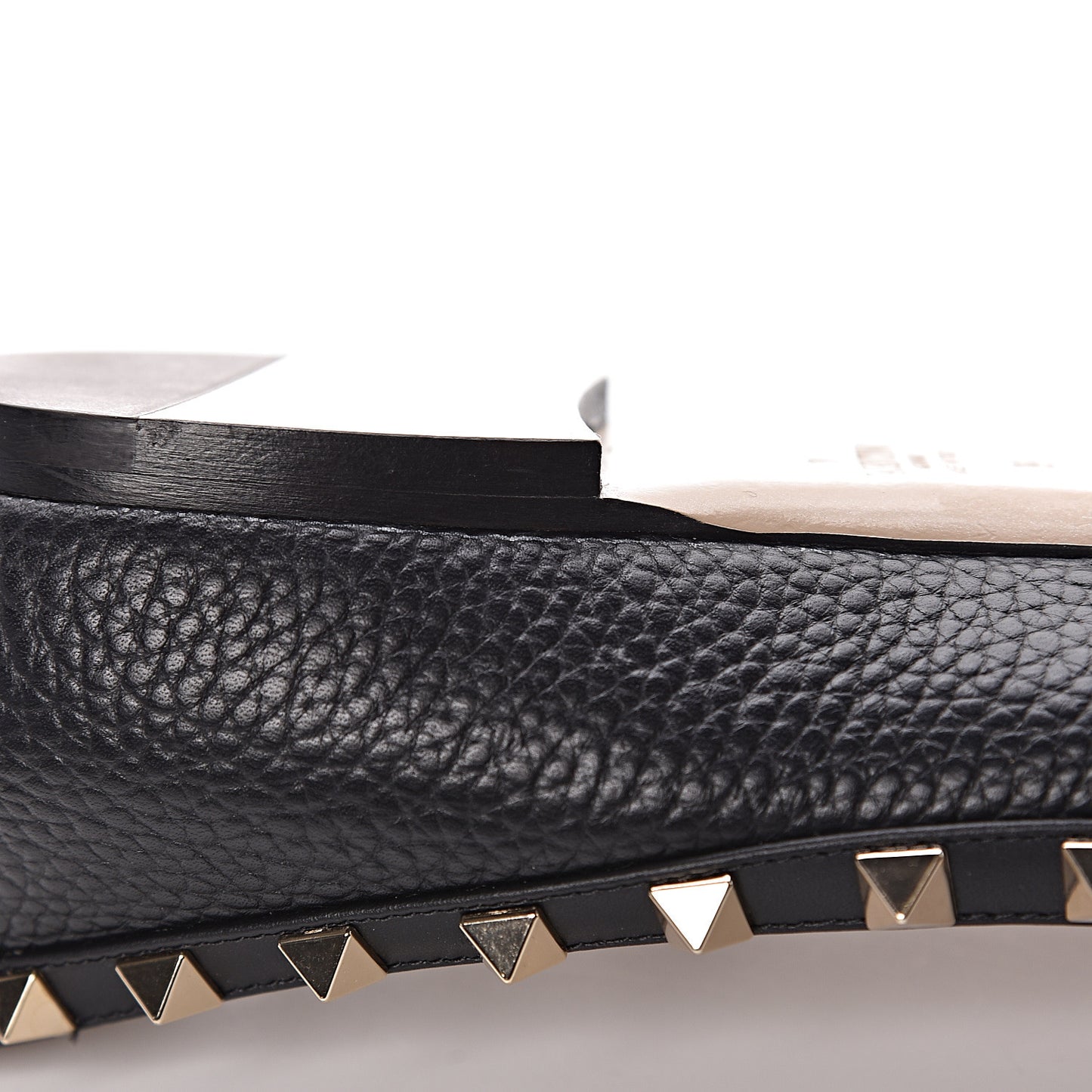 Pebbled Calfskin Rockstud Ballerina Flats 39 Black