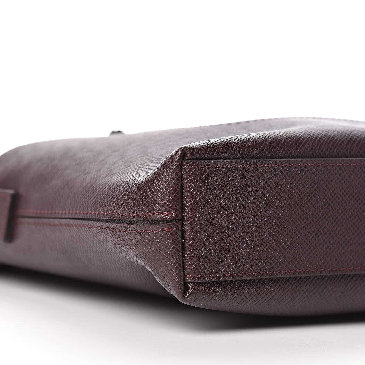 Louis Vuitton Taiga Grigori PM Messenger Acajou 8 of 9