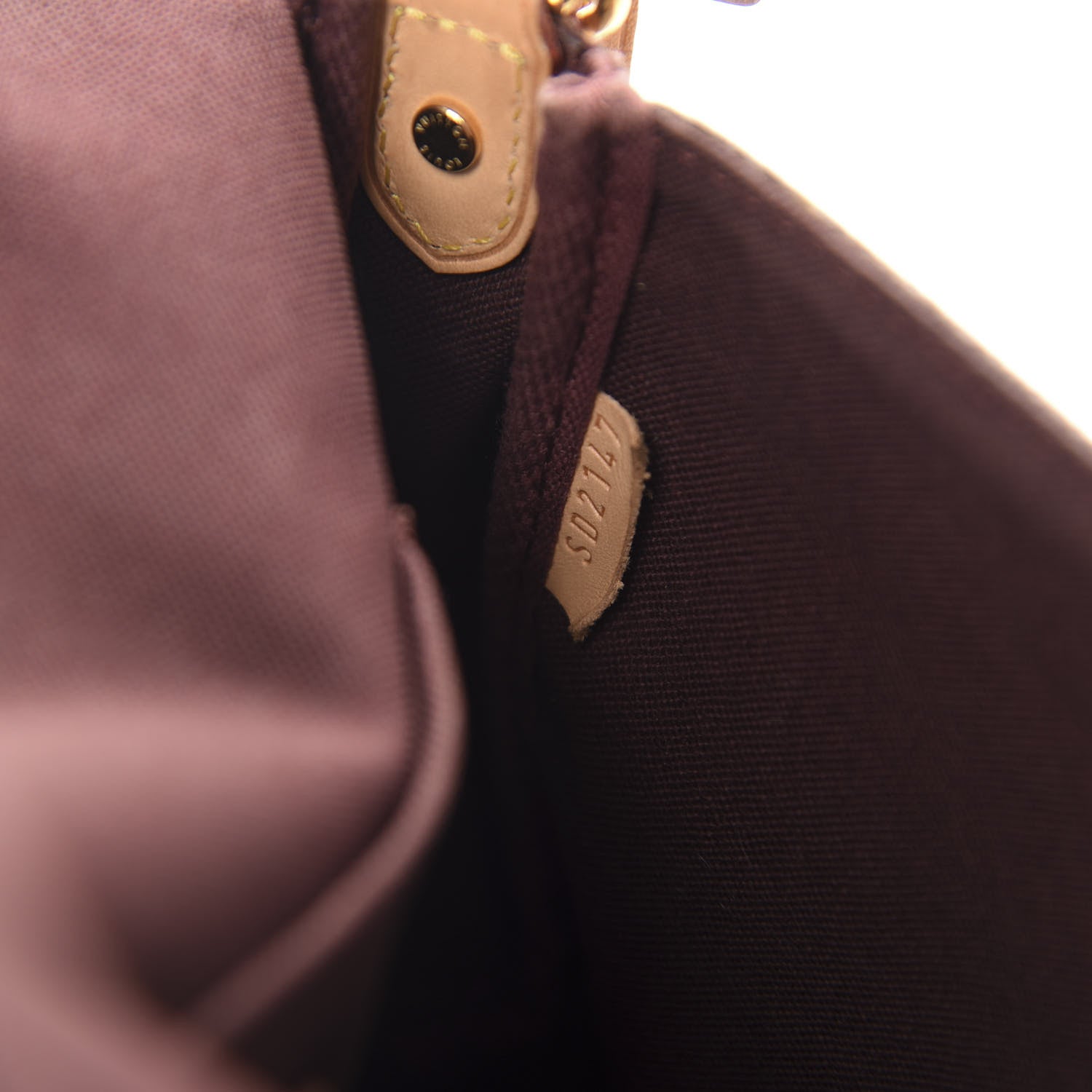 Louis Vuitton Monogram Favorite MM 10 of 11