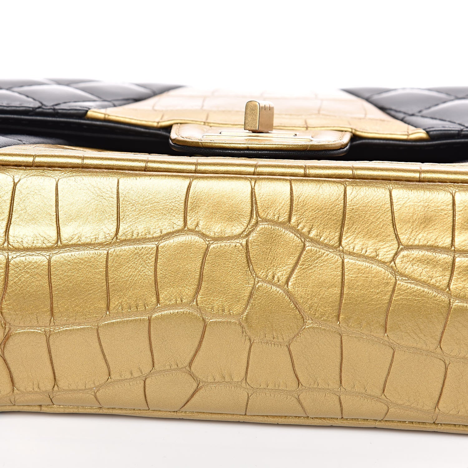 Chanel Lambskin Metallic Calfskin Crocodile Embossed 2.55 Cocodile Reissue 225 Flap Black Gold 9 of 11