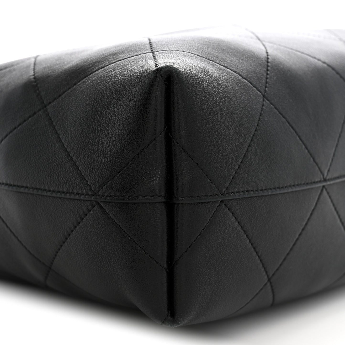 Shiny Lambskin Quilted Medium Hobo Black