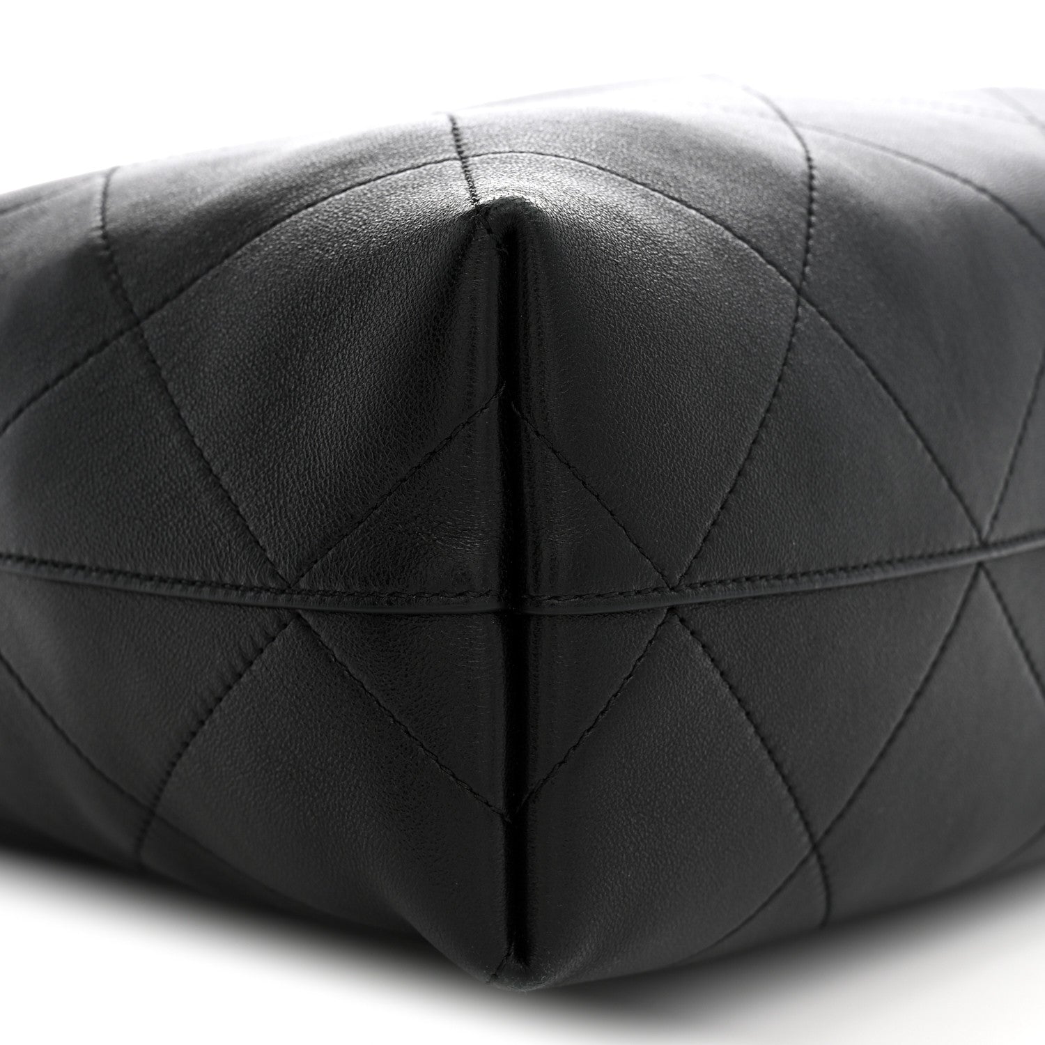 Chanel Shiny Lambskin Quilted Medium Hobo Black 9 of 11