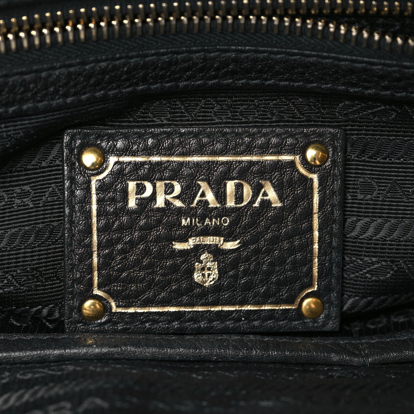 Vitello Daino Shopping Satchel Black