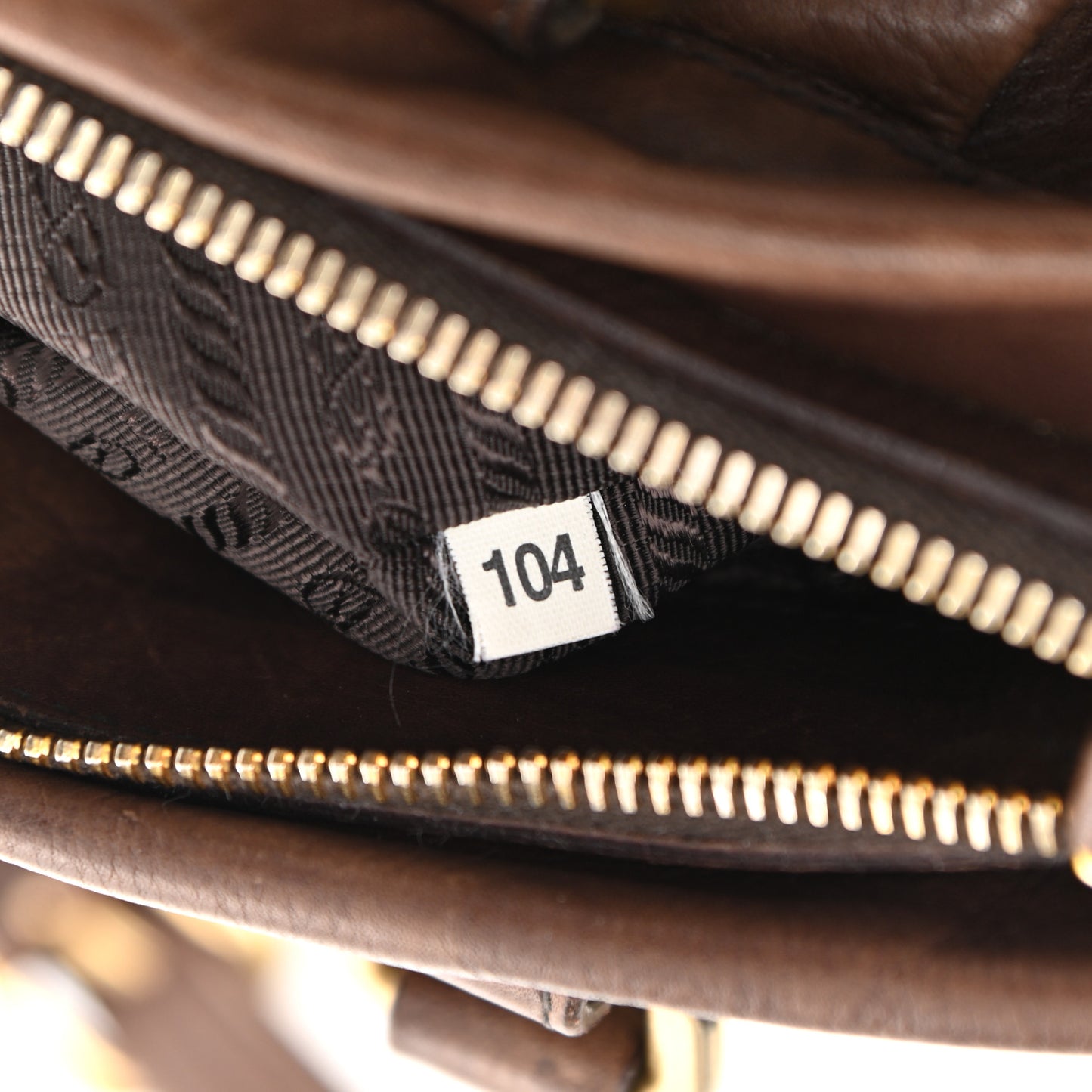 Vitello Soft Shopping Satchel Nocciolo
