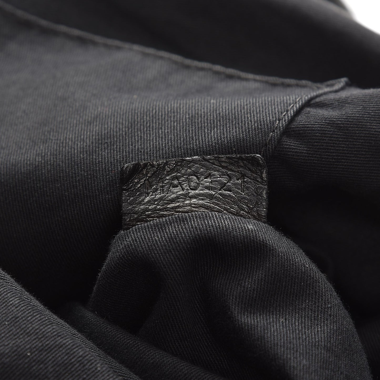 Lambskin Medium Nightingale Black