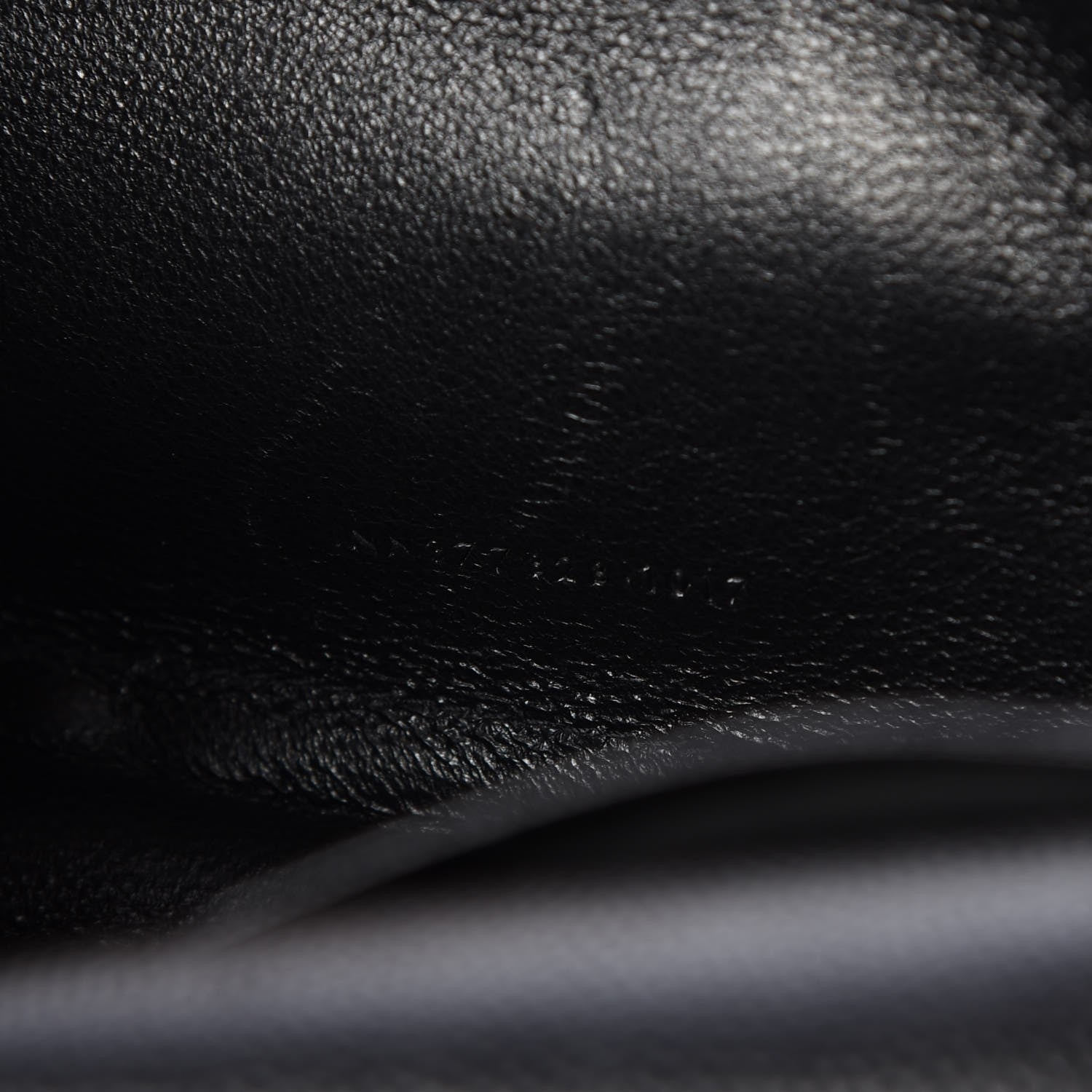 Saint Laurent Grain De Poudre Matelasse Chevron Monogram Chain Wallet Black 7 of 7