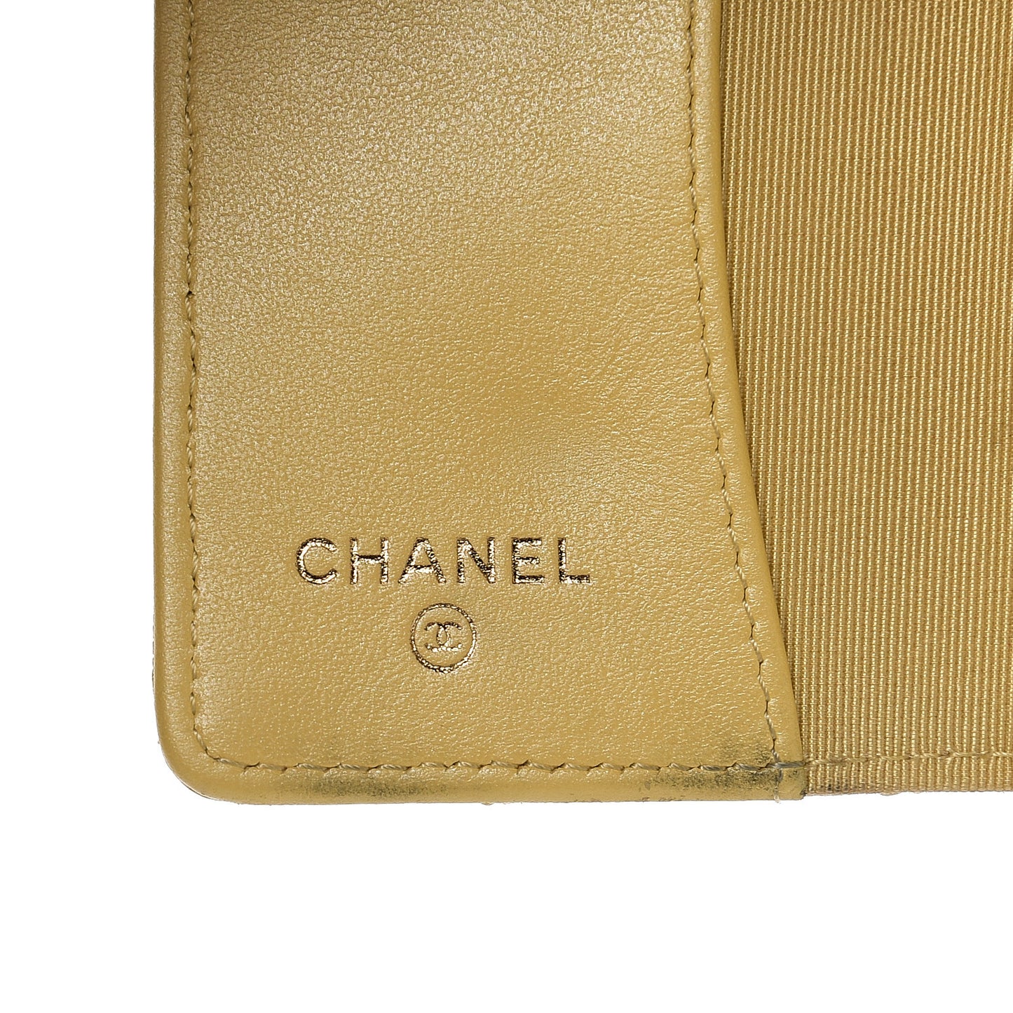 Iridescent Caviar Quilted Classic 4 Key Holder Wallet Yellow