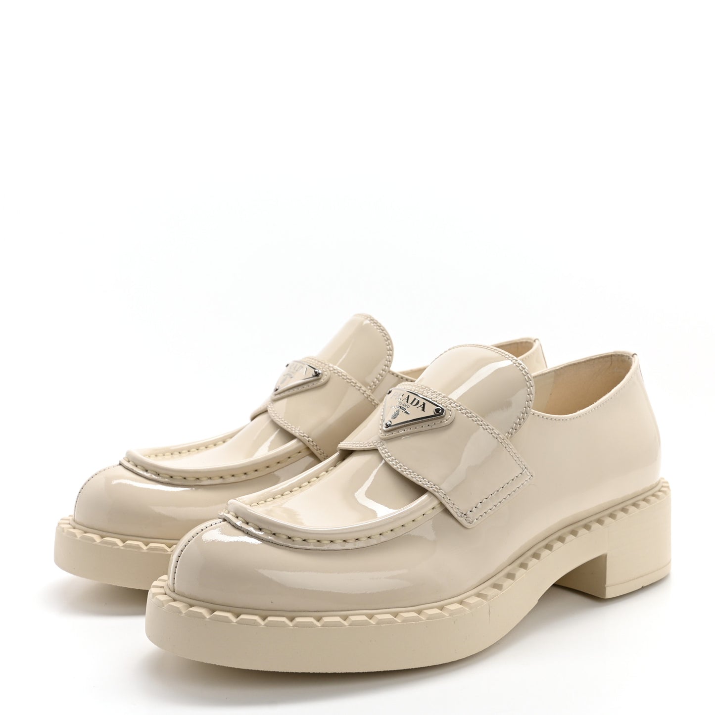 Vernice Triangle 50mm Loafers 37.5 Avorio