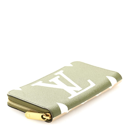 Louis Vuitton Monogram Giant Zippy Wallet Kaki White 4 of 9