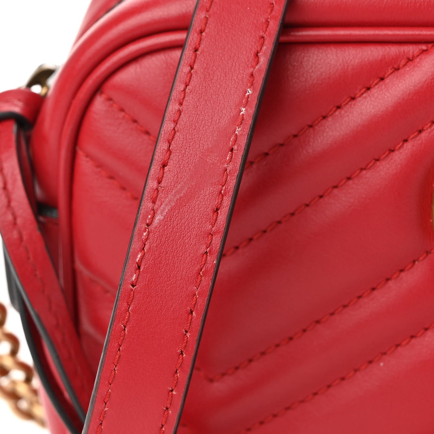 Calfskin Matelasse Mini GG Marmont Chain Shoulder Bag Hibiscus Red
