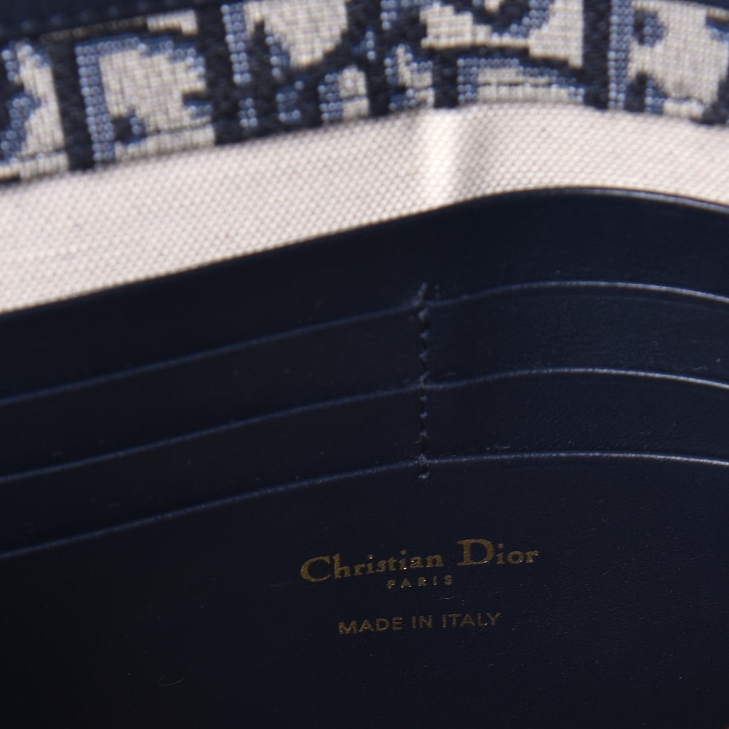 Oblique Saddle Chain Pouch Blue