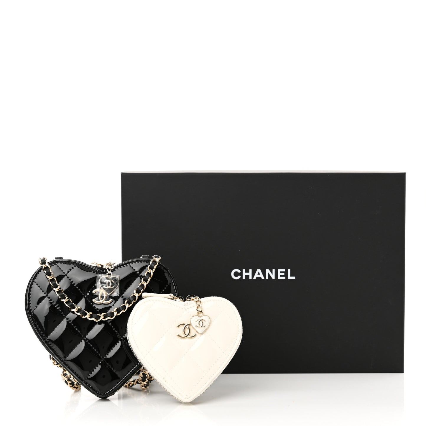 Patent Calfskin Resin Quilted CC Heart Clutch With Chain Black