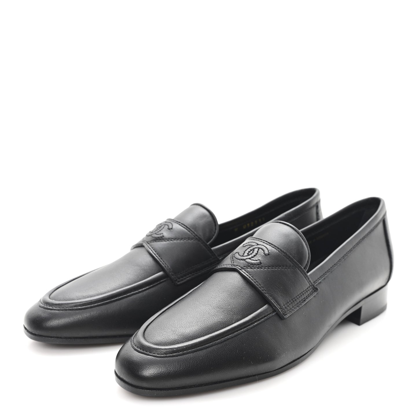 Lambskin Womens Stitched CC Loafers 38 Black