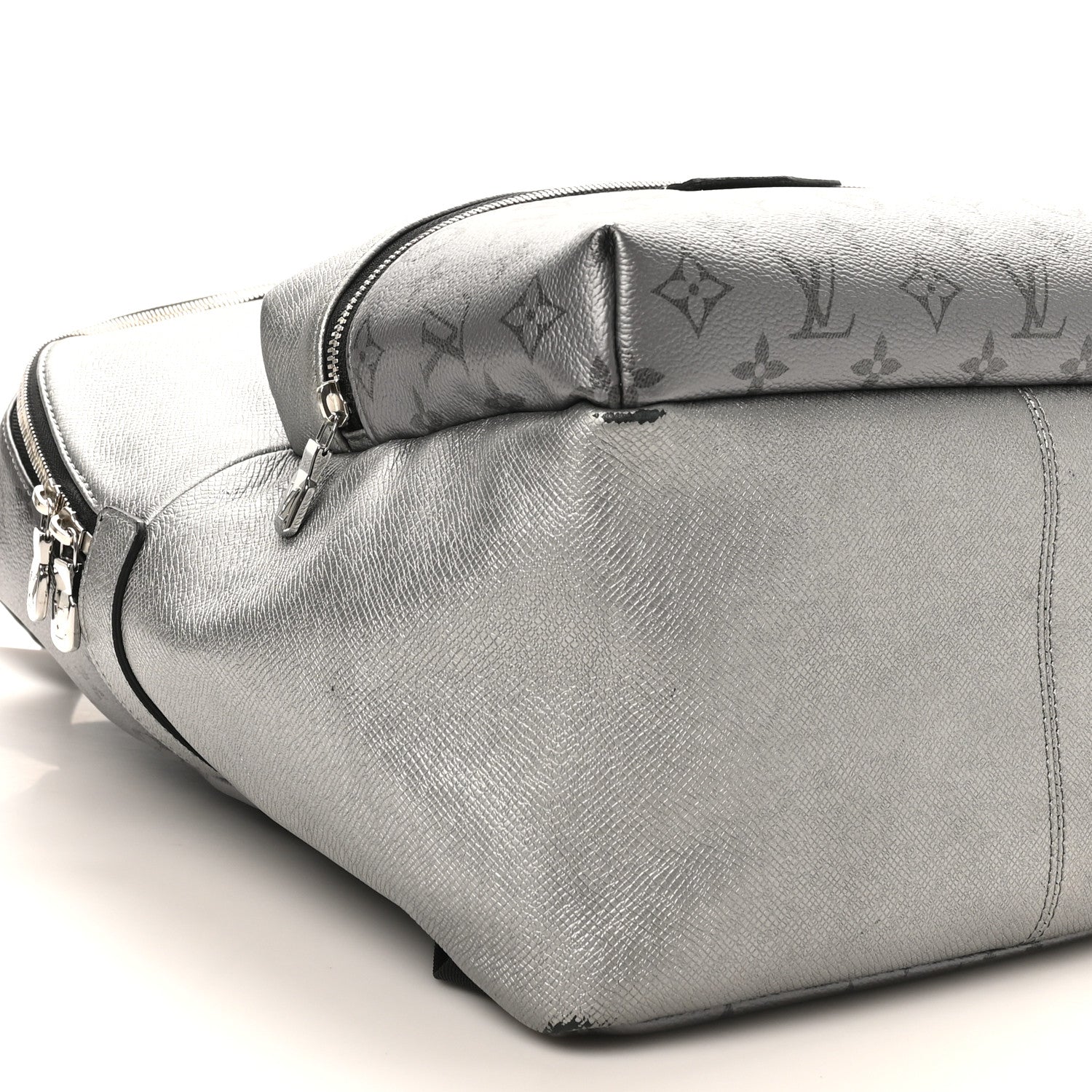 Louis Vuitton Monogram Taiga Discovery Backpack PM Silver 8 of 10
