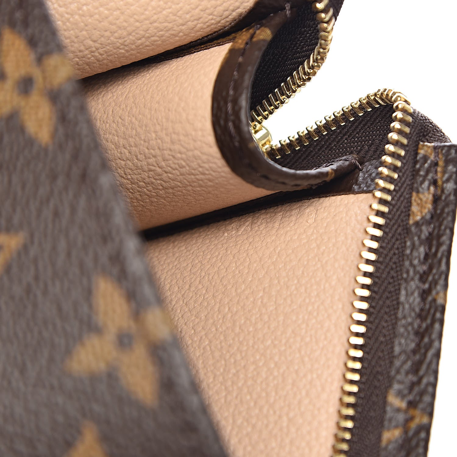 Louis Vuitton Monogram Toiletry Pouch 26 7 of 7
