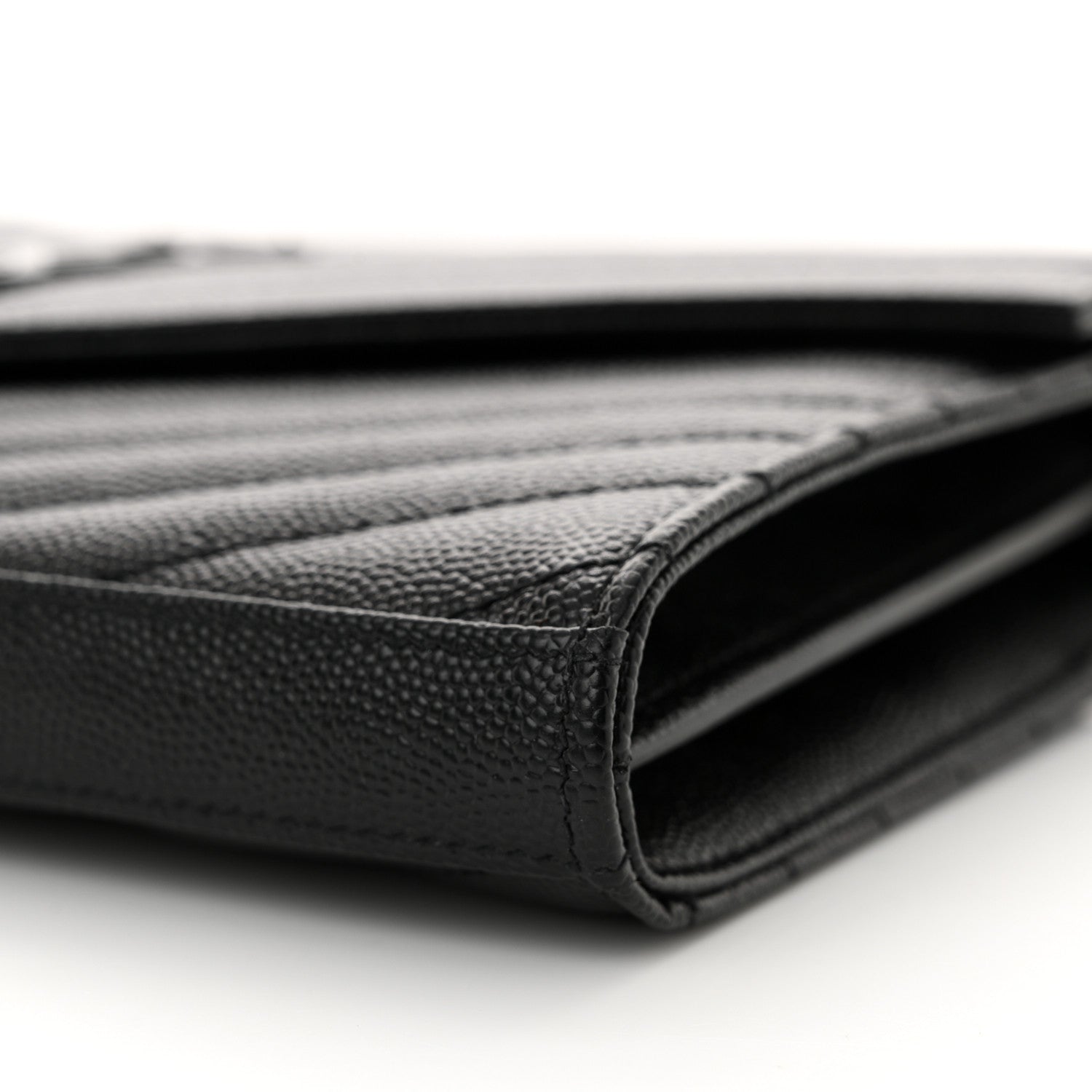 Saint Laurent Grain De Poudre Matelasse Chevron Monogram Monochrome Chain Wallet Black 10 of 12