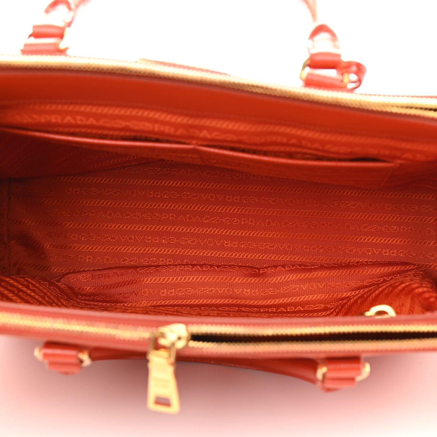 Saffiano Vernice Medium Galleria Double Zip Tote Arancio