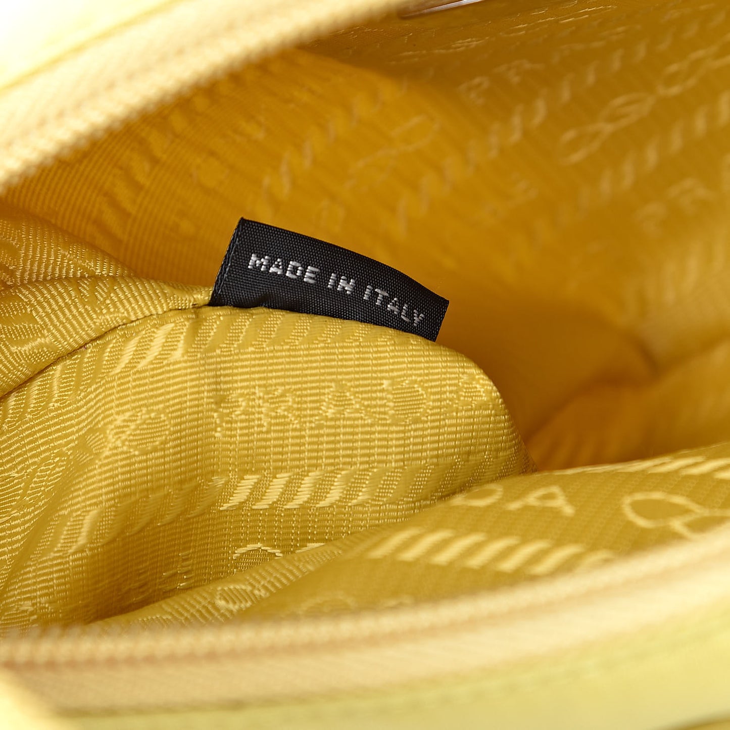 Tessuto Nylon Saffiano Mini Re-Edition 2000 Bag Ananas
