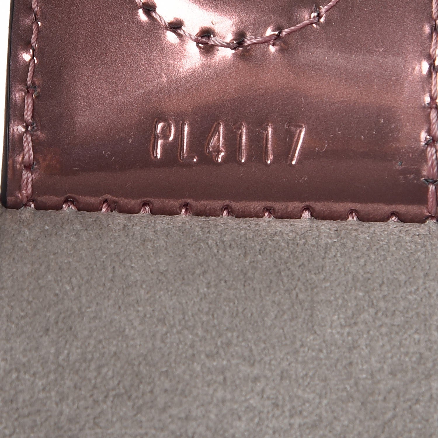 Louis Vuitton Vernis Long Beach PM Rose Cuivre 8 of 9