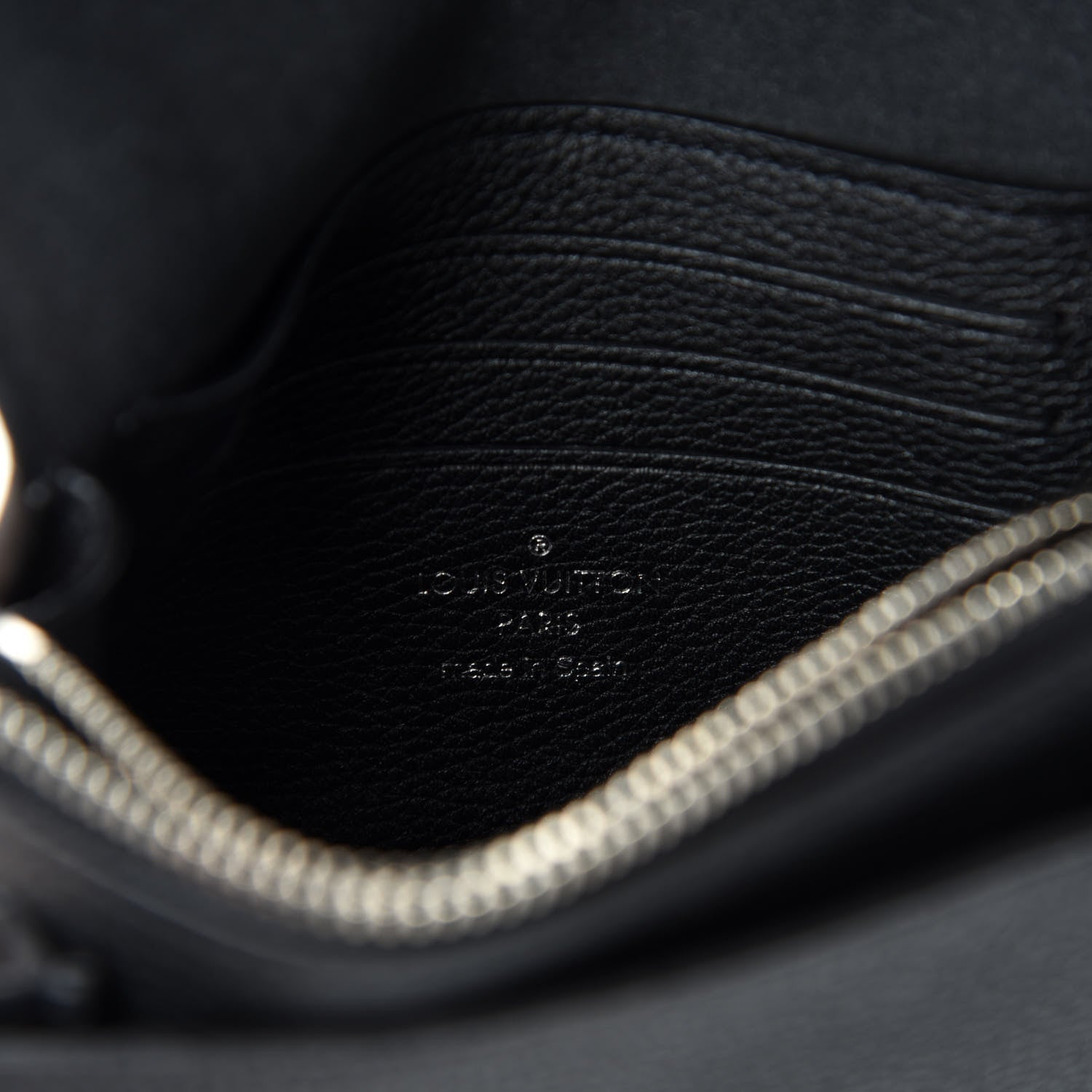 Louis Vuitton Soft Calfskin Mini My Lockme Chain Pochette Black 8 of 11