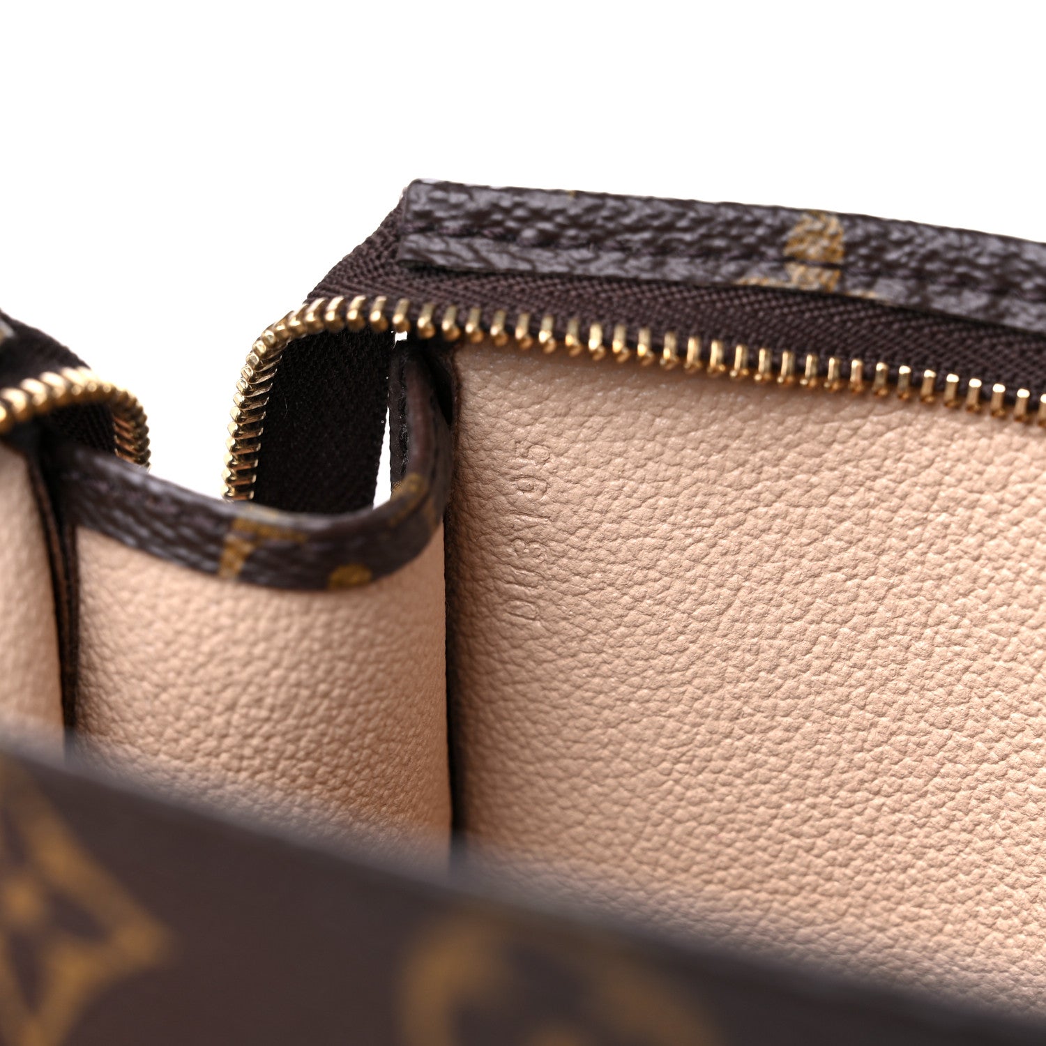 Louis Vuitton Monogram Toiletry Pouch 19 7 of 12