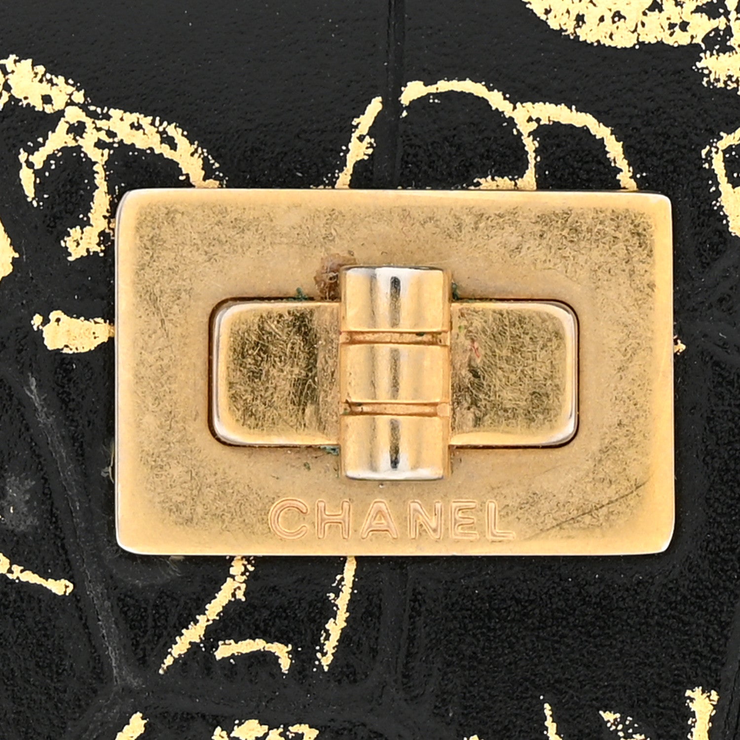 Chanel Calfskin Crocodile Embossed Graffiti 2.55 Cocodile Reissue Card Holder Black Gold 10 of 10