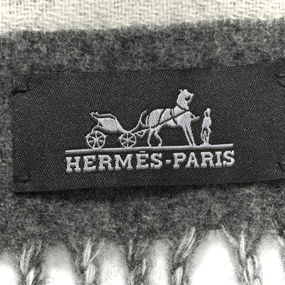Hermes Cashmere Casaque Love Story Muffler Gris Clair Ivoire 3 of 4