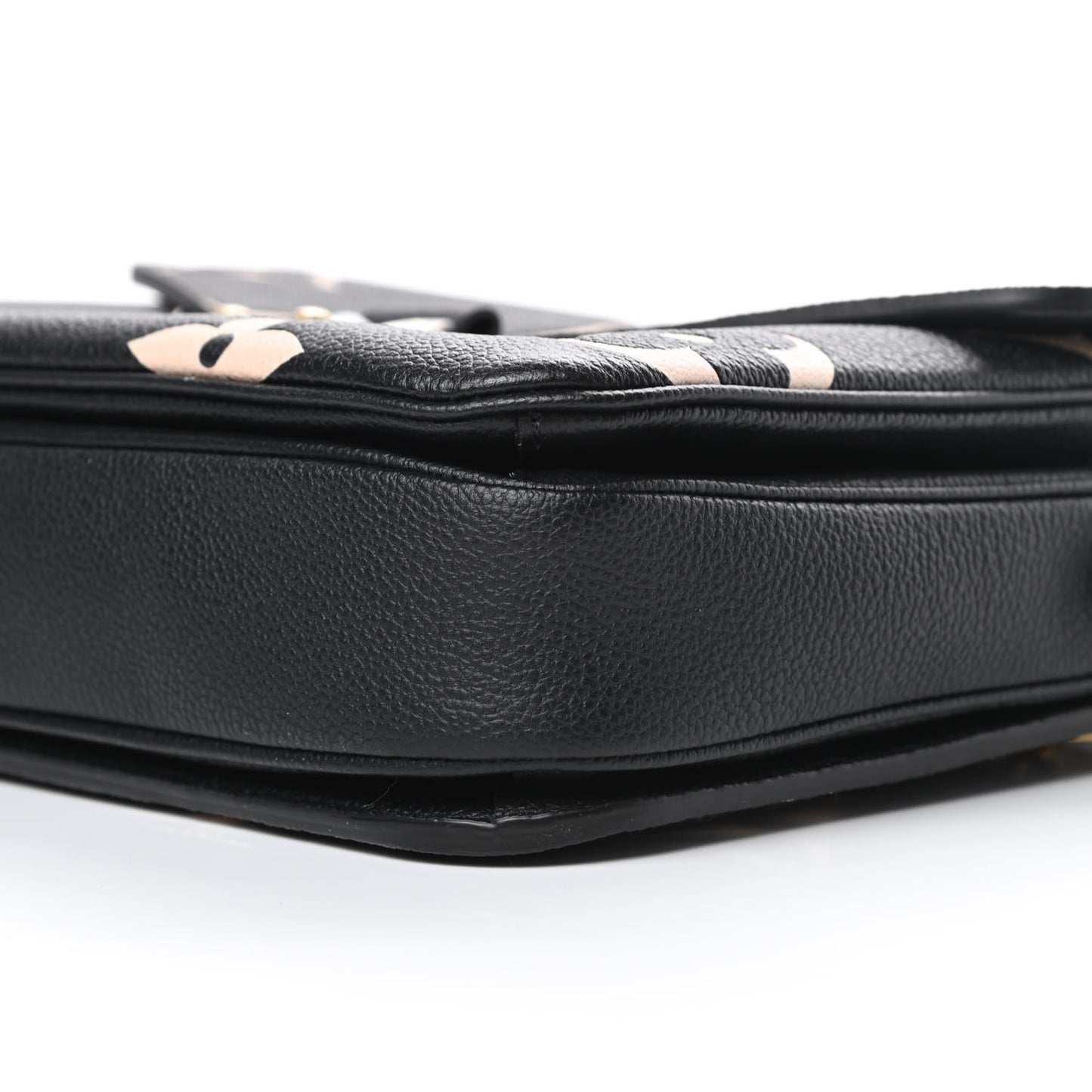 Empreinte Monogram Giant Pochette Metis Black Beige