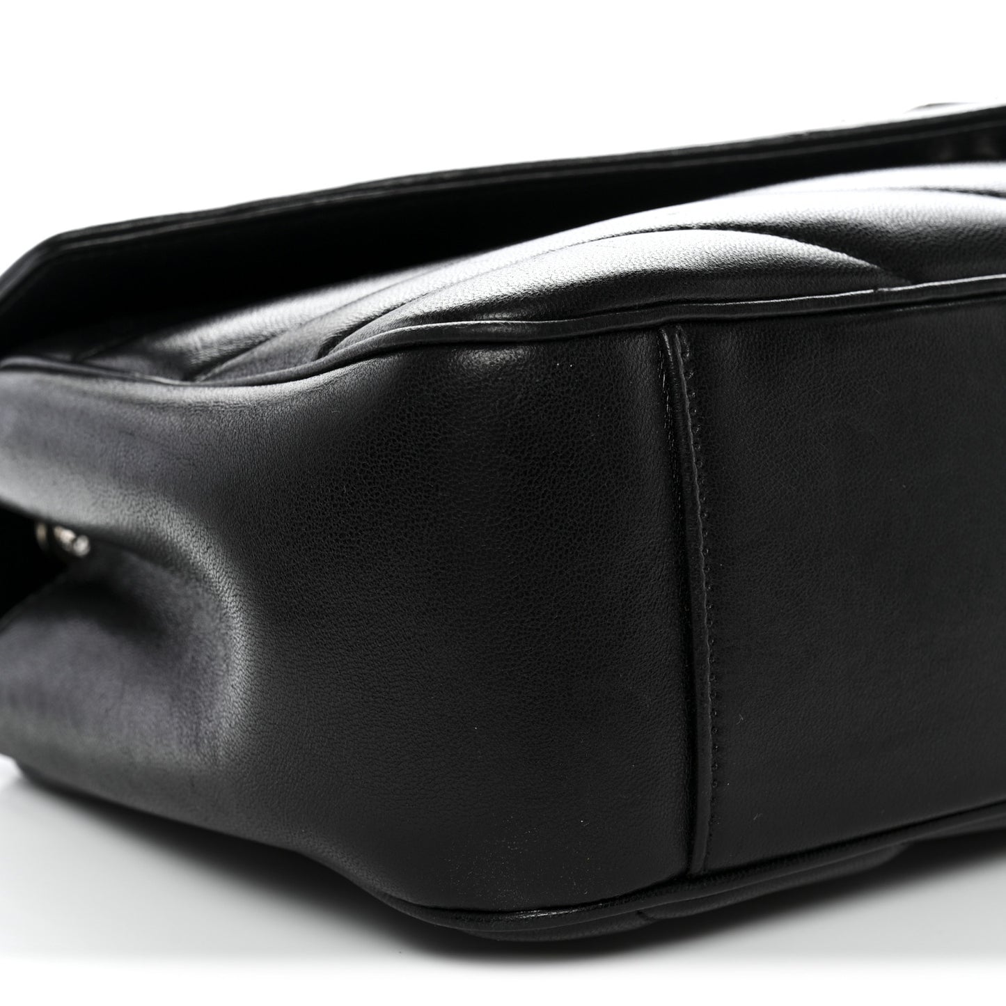 Lambskin Chevron Quilted Medium Loulou Black