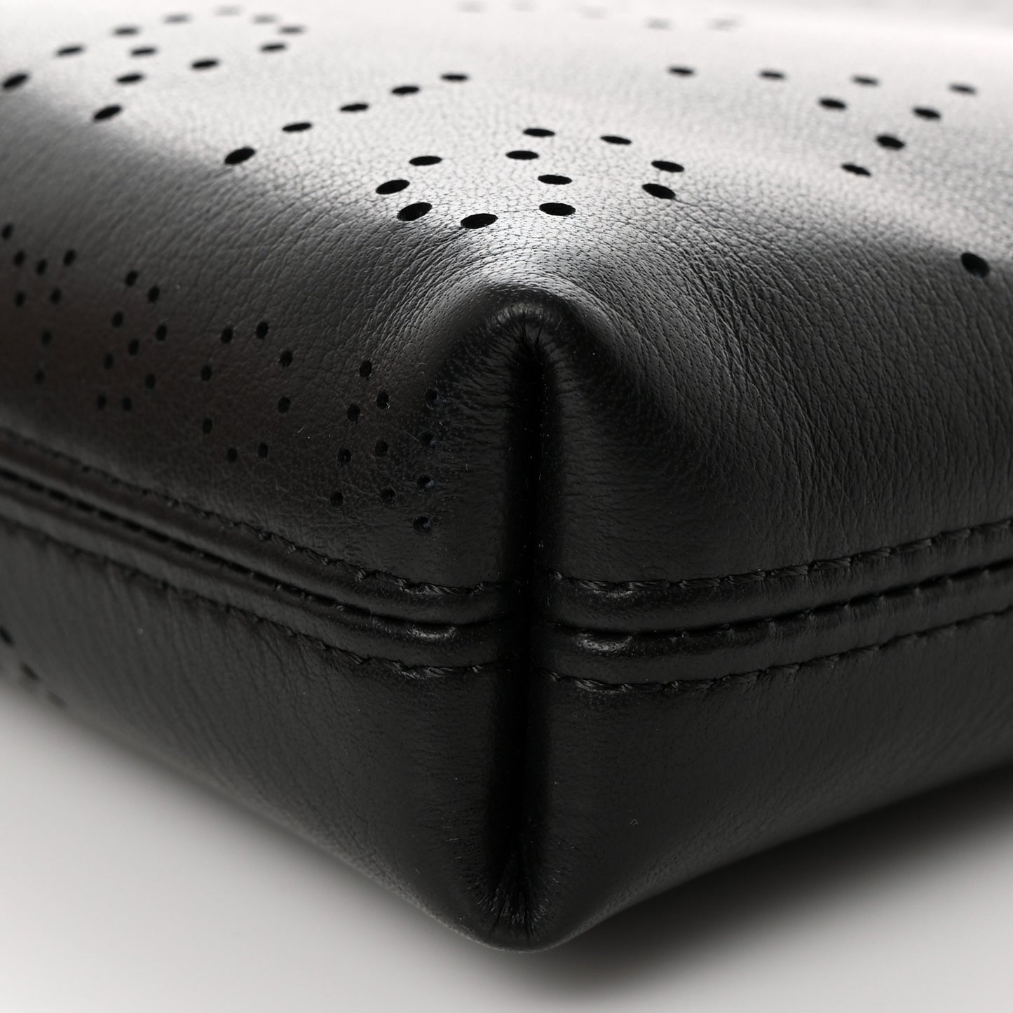 Calfskin Eyelets Clutch Black