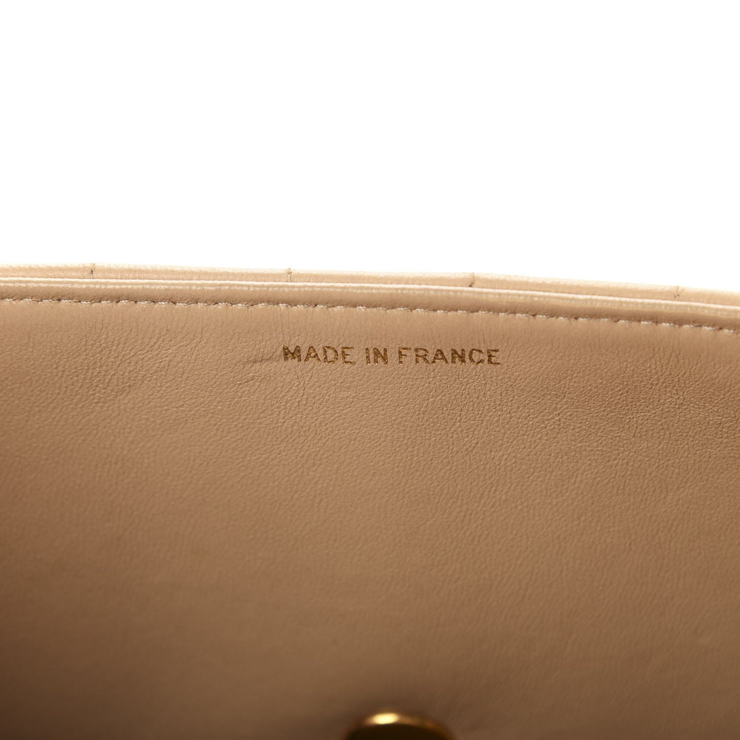 Lambskin Vertical Quilt Medium Flap Beige