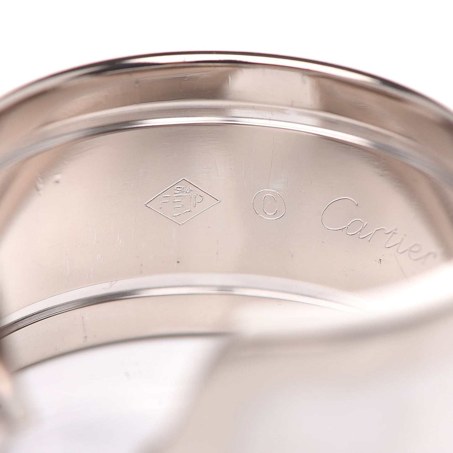 18K White Gold 10mm Logo De Ring 51 5.75