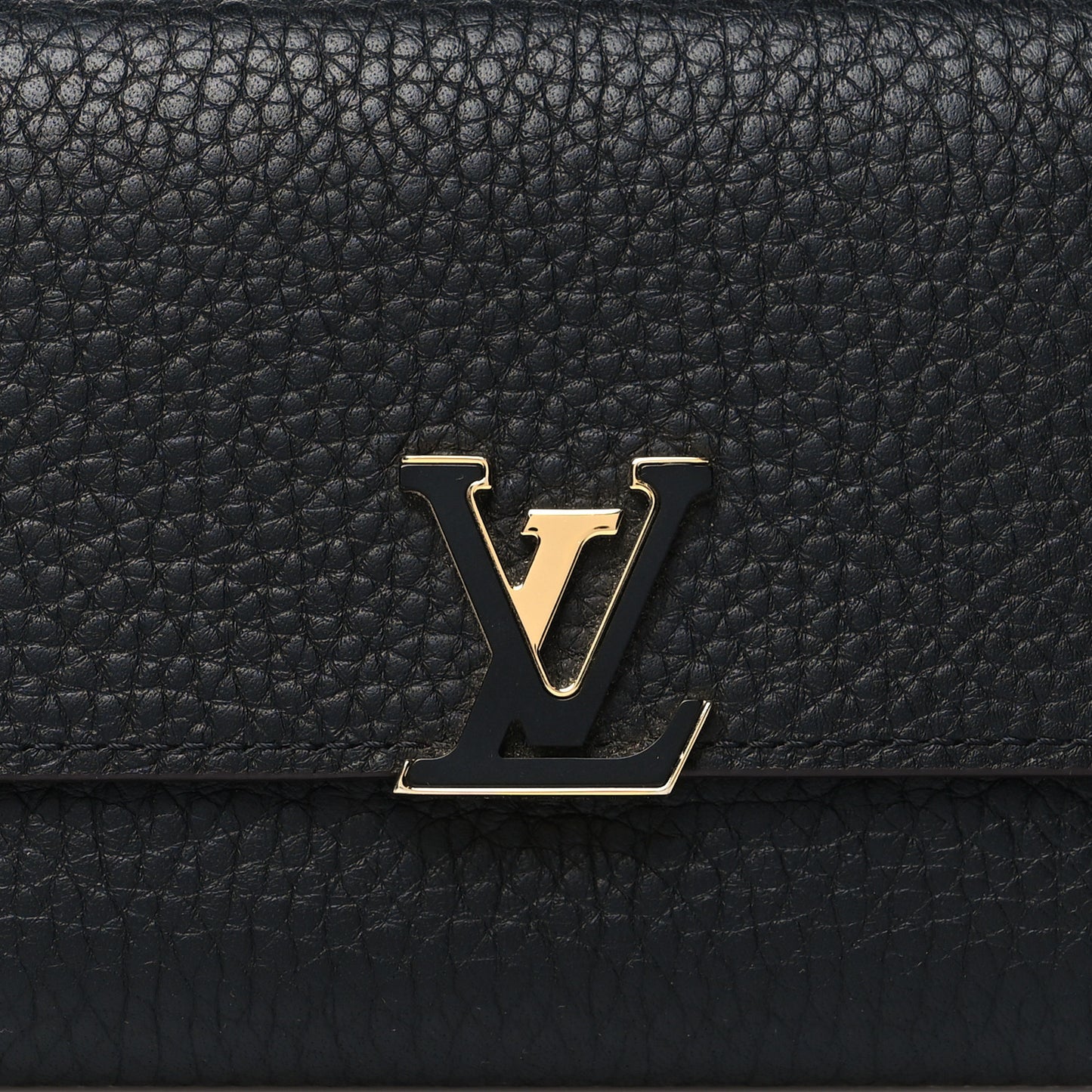 Taurillon Capucines Compact Wallet Black