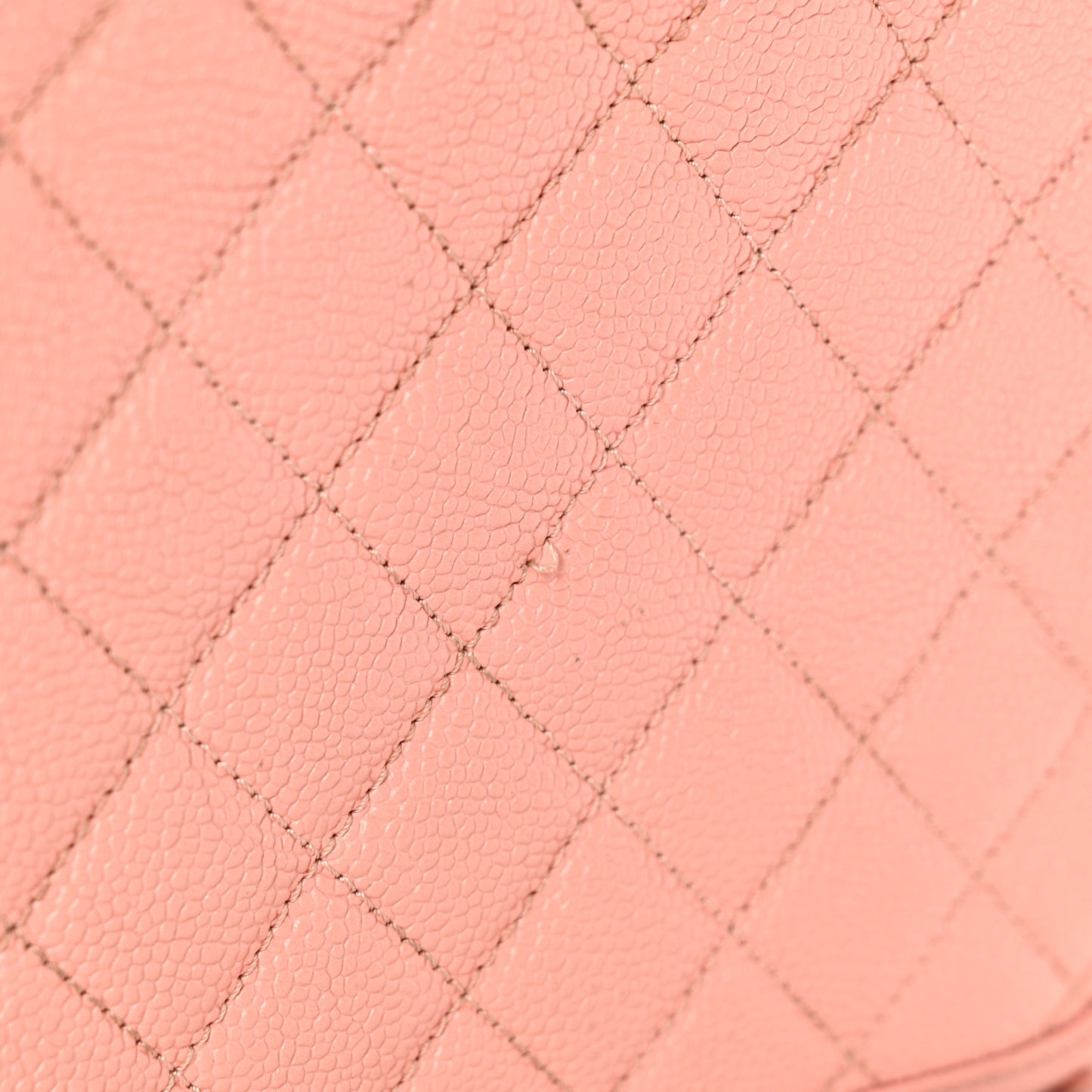 Caviar Quilted Medium CC Filigree Vanity Case Rose Pink
