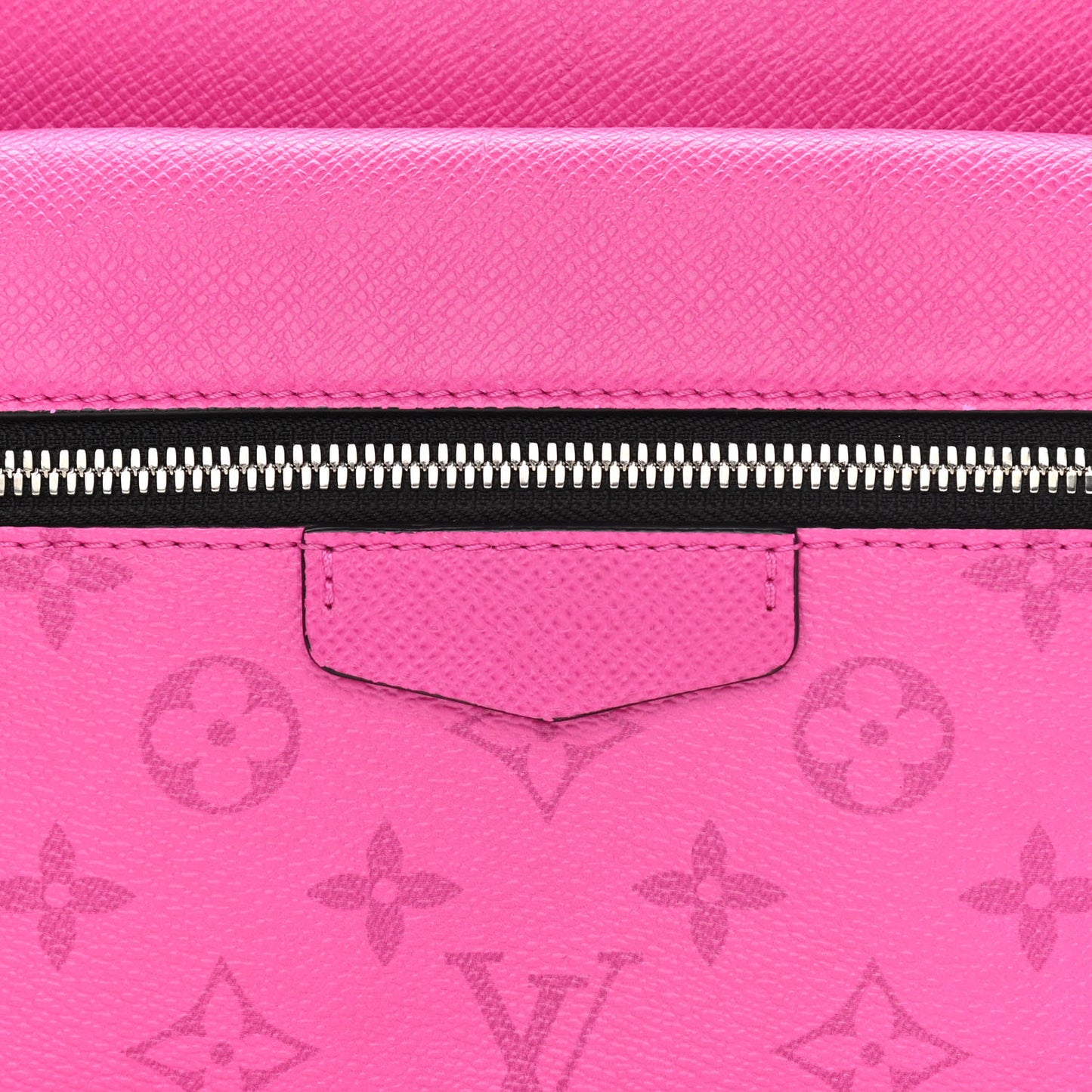 Taigarama Outdoor Messenger Fuchsia