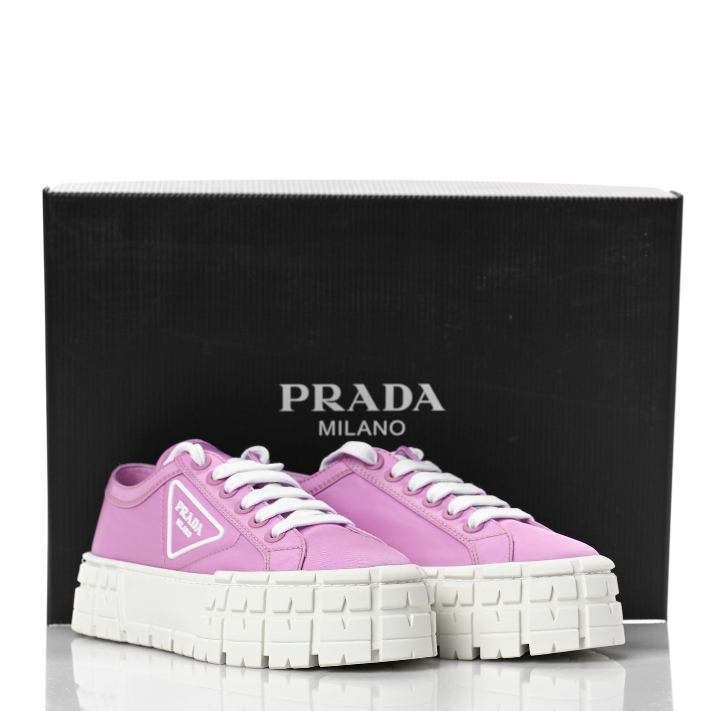 Re-Nylon Gabardine Triangle Logo Double Wheel 50mm Sneakers 38 Primula