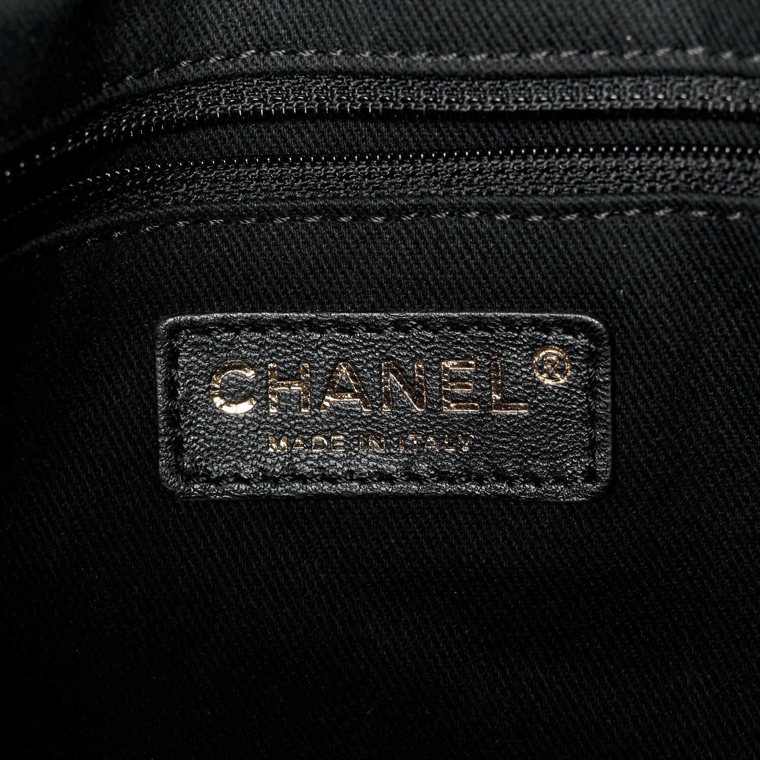 Chanel Crumpled Grained Calfskin Medium Coco Pleats Messenger Flap Black 6 of 11