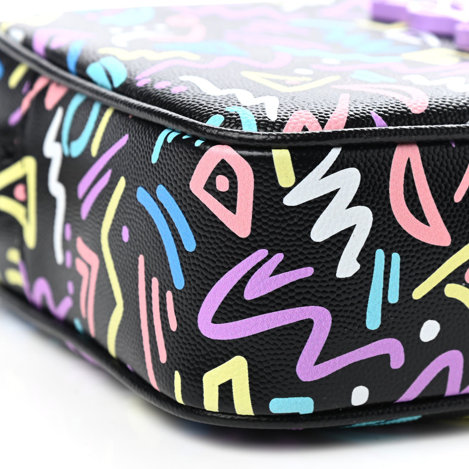Saint Laurent Grain De Poudre Medium Classic Monogram Multicolor Graphic Print Lou Camera Bag Black 5 of 9