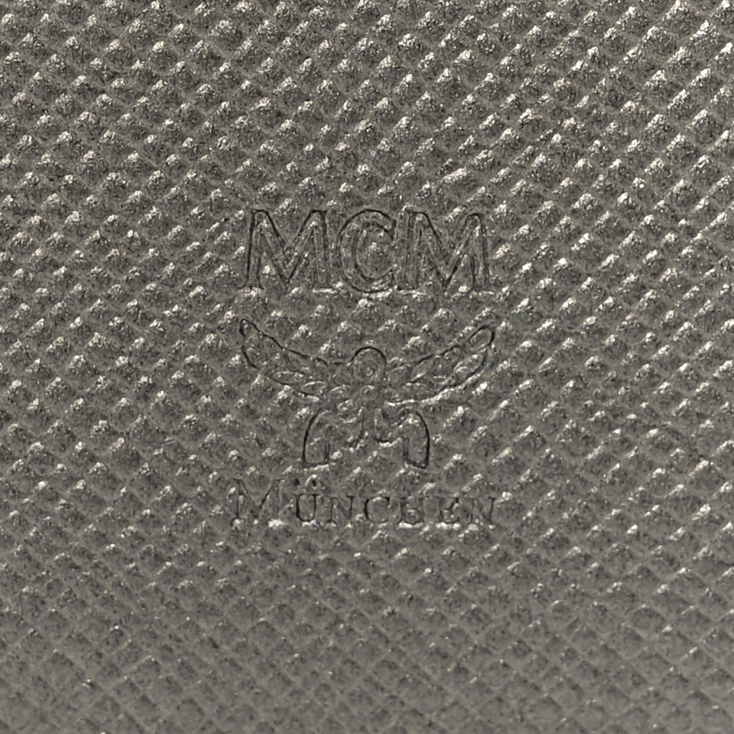 MCM Metallic Visetos Rabbit Passport Holder Silver 1874398