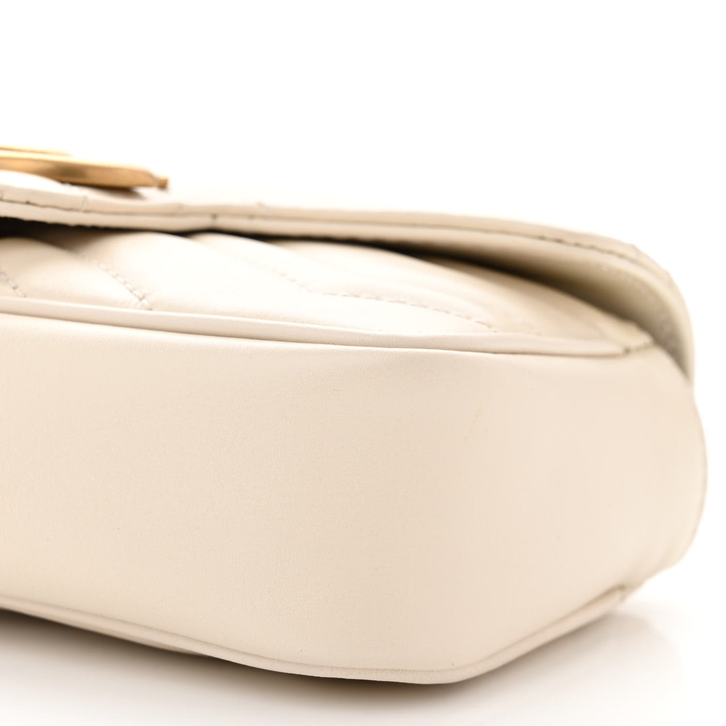 Calfskin Matelasse Super Mini GG Marmont Shoulder Bag White