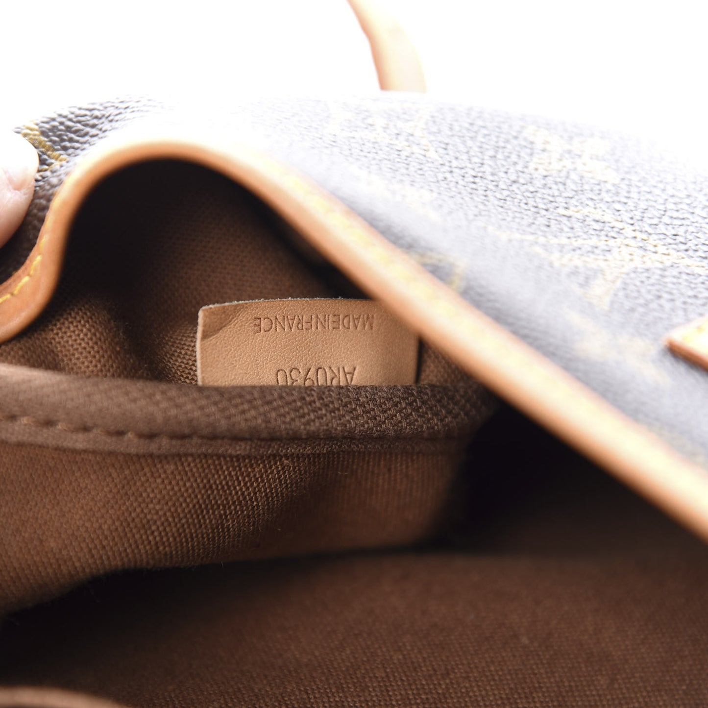 Monogram Saumur 35