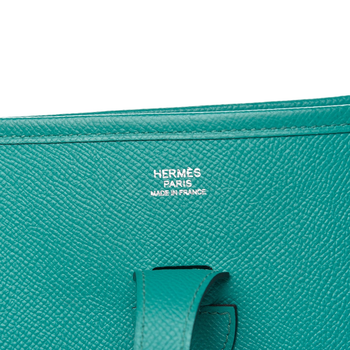 Epsom Evelyne III PM Bleu Paon
