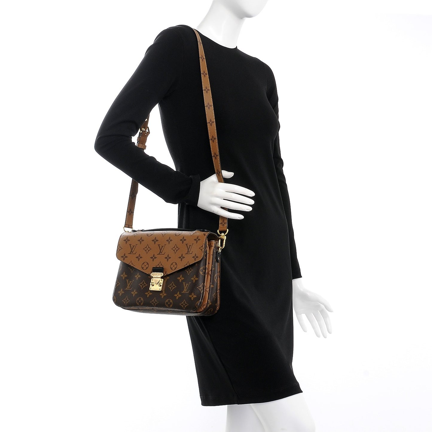 Reverse Monogram Pochette Metis